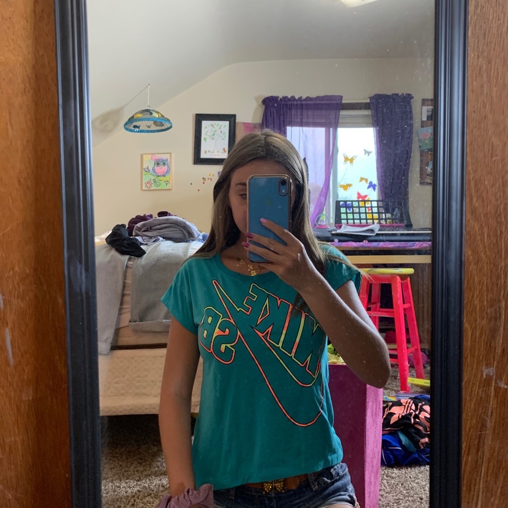 Turquoise Nike Sb t shirt